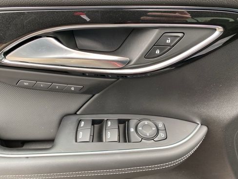 Used 2024 Buick Envision Preferred AWD/4WD image 12