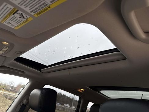 Used 2018 Nissan Pathfinder Platinum image 28