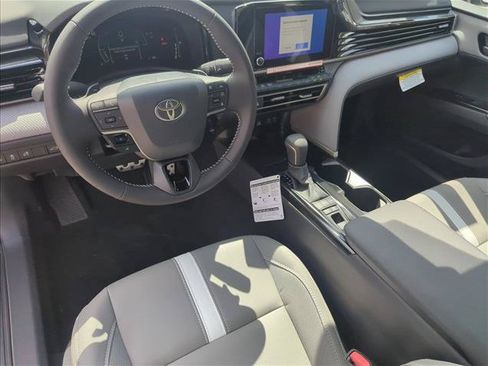 Used 2026 Toyota Camry SE FWD image 17