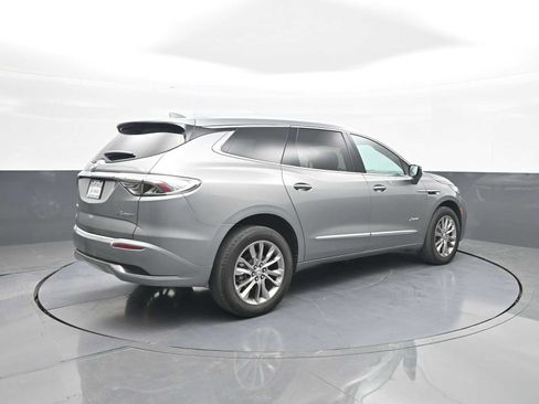 Used 2024 Buick Enclave Avenir AWD/4WD image 8