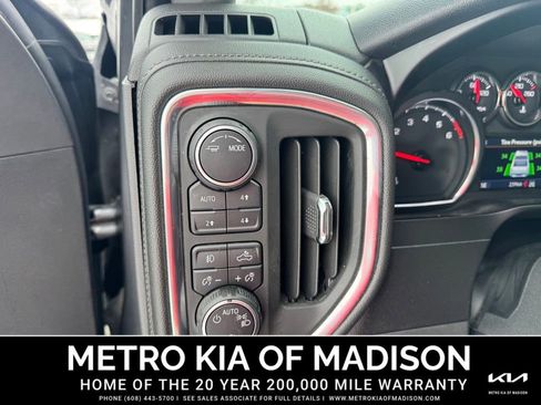 Used 2020 Chevrolet Silverado 1500 RST image 18