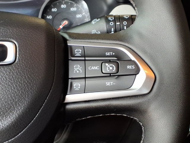 Used 2024 Jeep Compass Limited AWD/4WD image 17