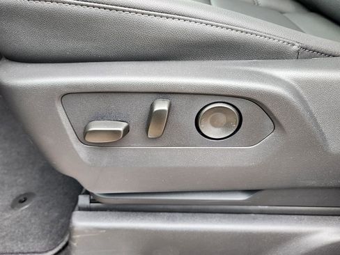 New 2026 GMC Sierra 1500 SLT w/ SLT Premium Plus Package image 19