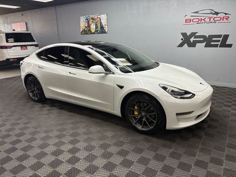 Used 2020 Tesla Model 3 Standard Range Plus RWD image 2