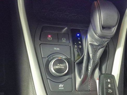 Certified 2023 Toyota RAV4 XLE image 17