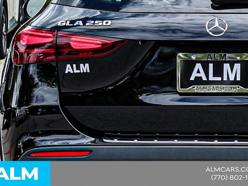 Used 2025 Mercedes-Benz GLA 250 image 13