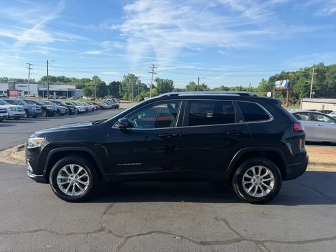 Used 2019 Jeep Cherokee Latitude w/ Popular Appearance Group AWD/4WD image 4