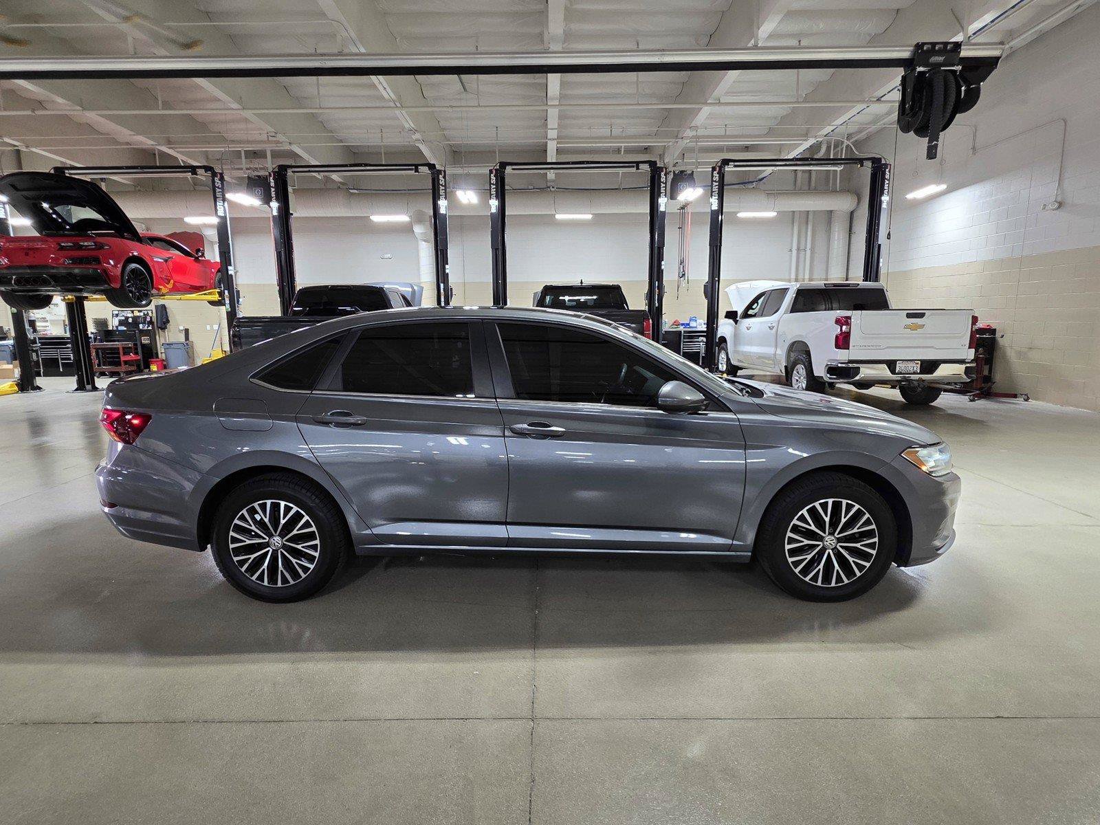 Used 2019 Volkswagen Jetta SE FWD image 8