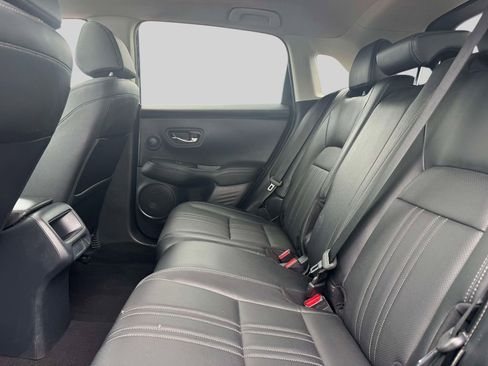 Used 2024 Honda HR-V EX-L image 10