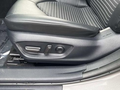 Used 2024 Toyota Camry SE image 19