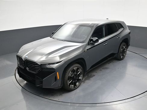 Used 2023 BMW XM AWD/4WD image 30