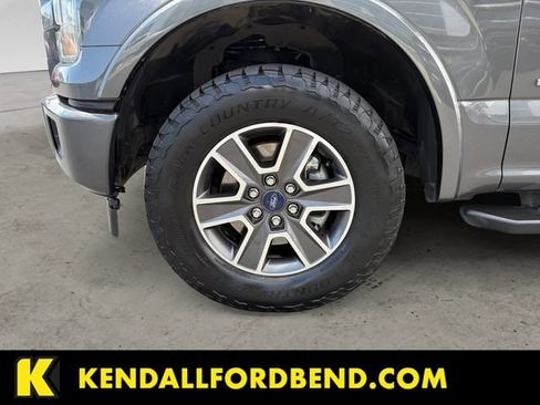 Used 2017 Ford F150 XLT w/ Equipment Group 302A Luxury AWD/4WD image 14