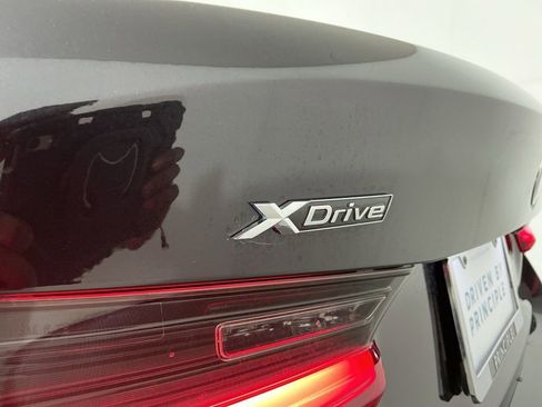 Certified 2025 BMW 330i xDrive Sedan w/ M Sport Package AWD/4WD image 31