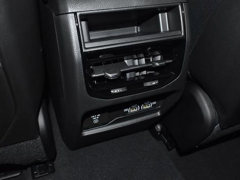 New 2025 Jeep Grand Cherokee Altitude image 29