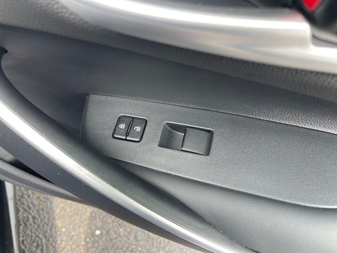 Used 2023 Toyota Corolla SE FWD image 20