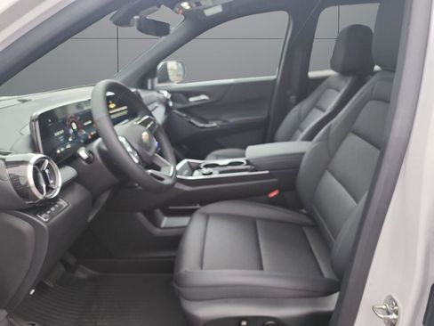 New 2026 Chevrolet Equinox LT w/ Convenience Package II AWD/4WD image 10