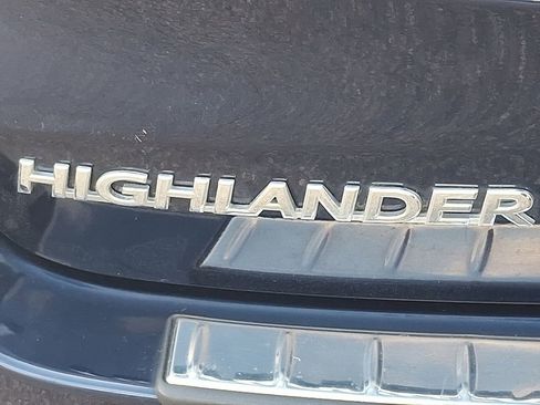 Used 2016 Toyota Highlander Plus image 28