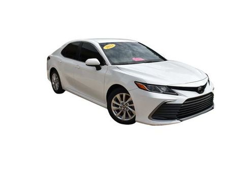Used 2023 Toyota Camry LE FWD image 2