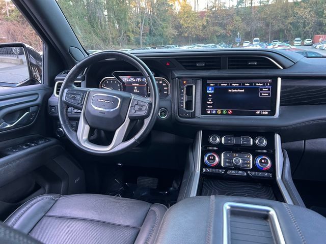 Used 2021 GMC Yukon Denali w/ Denali Premium Package AWD/4WD image 18