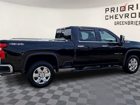 Used 2022 Chevrolet Silverado 2500 LTZ w/ LTZ Premium Package AWD/4WD image 8