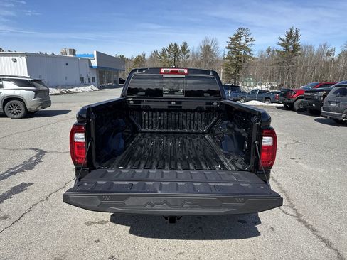 New 2025 GMC Canyon Elevation w/ Convenience Package image 59