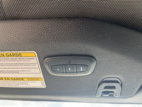 Used 2019 Jeep Wrangler Unlimited Sahara image 35