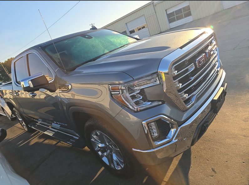 Used 2020 GMC Sierra 1500 SLT w/ SLT Premium Plus Package AWD/4WD image 5