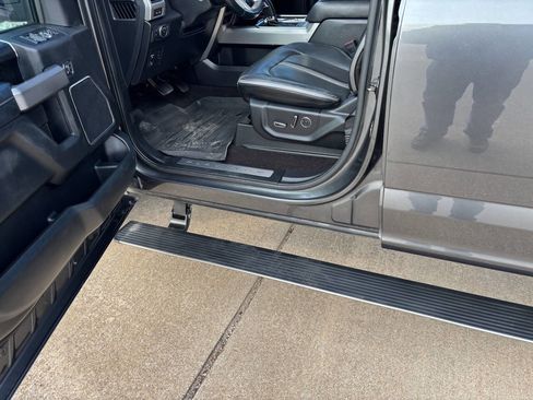 Used 2019 Ford F150 Platinum w/ Equipment Group 701A Luxury image 12