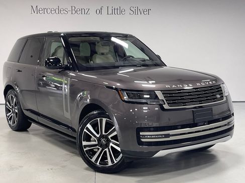 Used 2023 Land Rover Range Rover SE AWD/4WD image 8