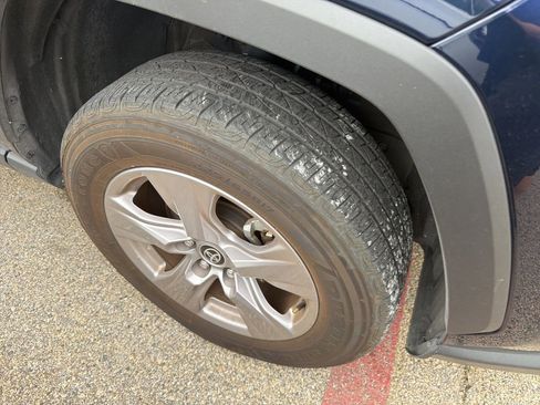 Used 2025 Toyota RAV4 XLE image 4