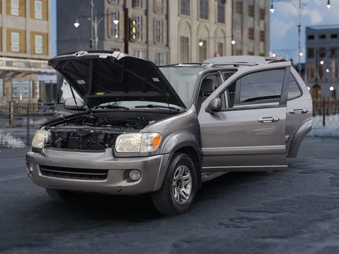 Used 2006 Toyota Sequoia SR5 image 24