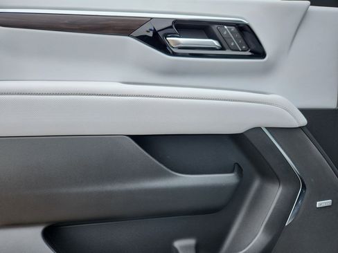 New 2026 Chevrolet Tahoe Premier AWD/4WD image 18