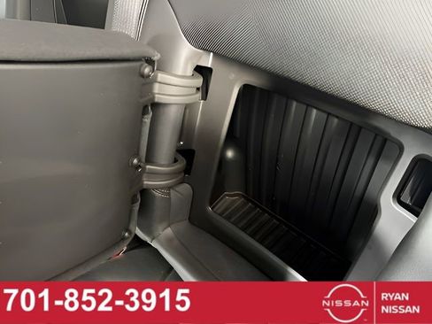 Used 2020 GMC Sierra 1500 SLT w/ SLT Premium Package image 29