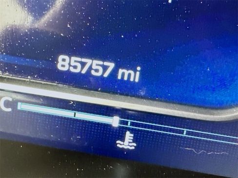 Used 2022 Chevrolet Silverado 1500 High Country w/ High Country Premium Package image 36