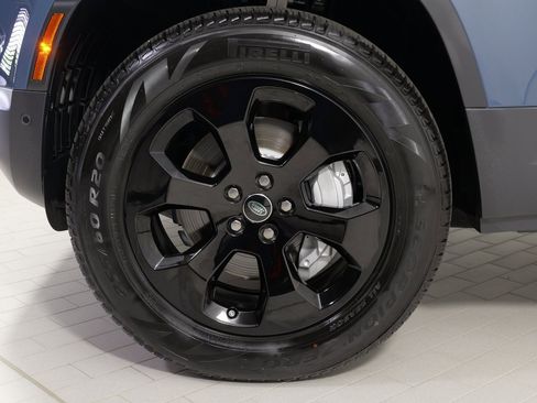 Used 2024 Land Rover Defender 110 S image 82