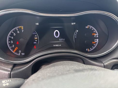 Used 2018 Jeep Grand Cherokee Altitude image 18