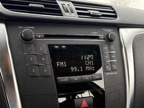 Used 2010 Suzuki Kizashi SE image 18