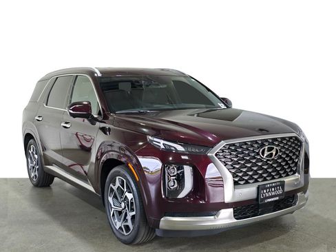 Used 2022 Hyundai Palisade Calligraphy image 3
