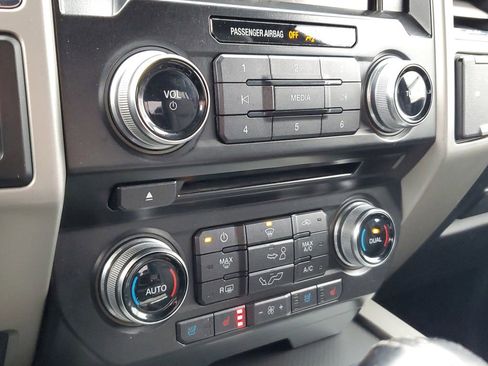 Used 2015 Ford F150 Lariat w/ Equipment Group 502A Luxury image 20