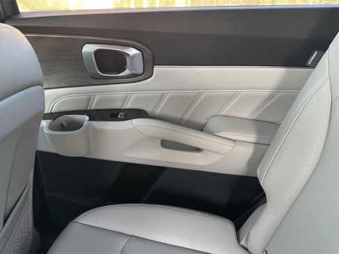 New 2025 Kia Sorento SX image 28