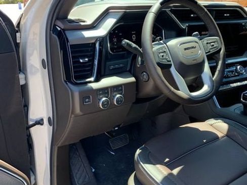 New 2026 GMC Sierra 1500 Denali w/ Technology Package AWD/4WD image 16