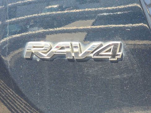 Used 2018 Toyota RAV4 SE w/ Advanced Technology Package AWD/4WD image 5