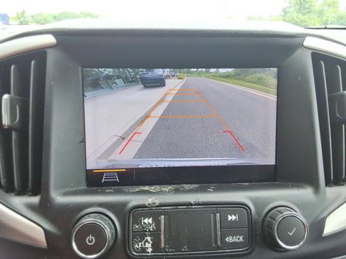Used 2020 GMC Terrain SLT FWD image 16