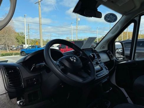 Used 2023 RAM ProMaster 2500 image 13