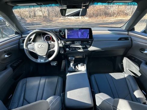 Used 2023 Lexus ES 350 F Sport w/ Accessory Package (Z2) image 18