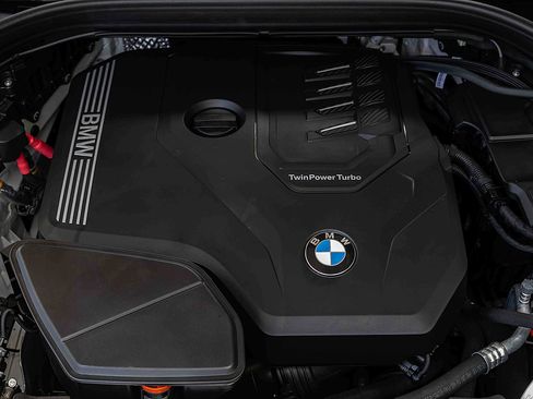 Used 2024 BMW X4 xDrive30i w/ Parking Assistance Package AWD/4WD image 30