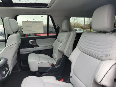 New 2026 Ford Expedition Platinum AWD/4WD image 36