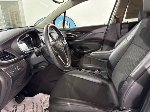 Used 2017 Buick Encore FWD image 17
