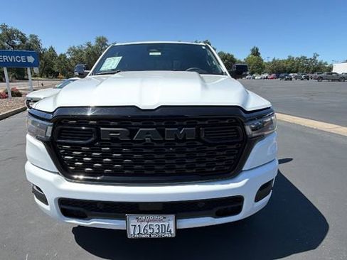 Used 2025 RAM 1500 Big Horn AWD/4WD image 8
