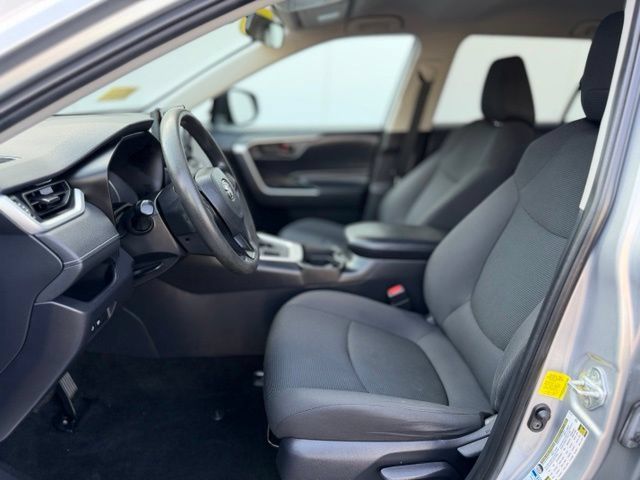 Used 2019 Toyota RAV4 LE w/ All Weather Liner Package AWD/4WD image 21